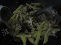 西红柿土豆香菇烩饼