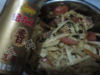 香辣五香干豆腐拌香肠