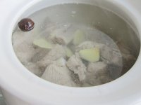 黄豆芽炖排骨