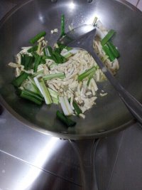 青蒜炒豆腐