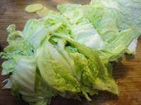 枸杞鱼头白菜汤