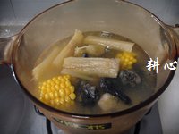 甘蔗粟米煲鸡汤