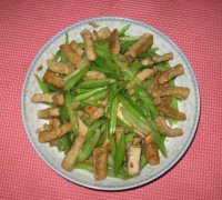 芹菜炒豆腐