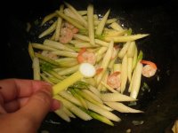 芦笋炒虾仁