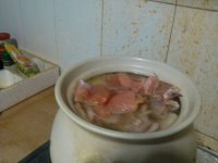 斑鱼头豆腐汤