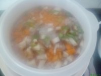 芹菜猪肝粥