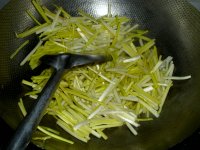 鱿鱼炒蒜黄