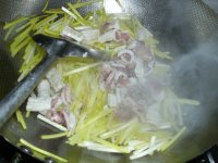 鱿鱼炒蒜黄