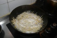 自发豆芽