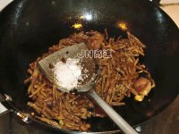 香肠干豆角炖粉条