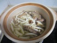 菌菇鸽子汤