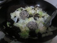 丸子炖包菜