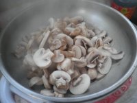 口蘑炒肉片