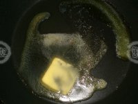 三文鱼排酒香罗勒蛤蜊粉