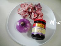 油焖海鲜酱排骨