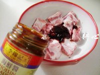油焖海鲜酱排骨