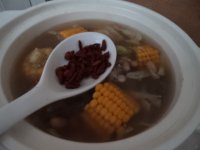 排骨玉米煲