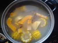 鱼头木瓜玉米汤