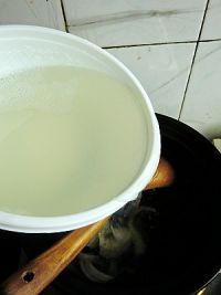 韩式蛤蜊大酱汤