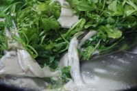 荠菜炒蘑菇