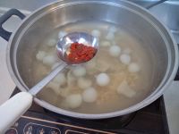 白萝卜虾皮汤