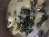 猪肉黄豆煲小白菜