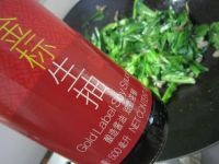 鸡杂炒油麦菜