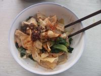 拌豆腐皮菜叶