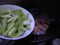 芹菜炒海虾