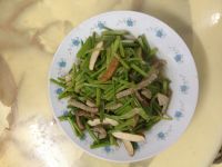 香干肉丝炒芹菜