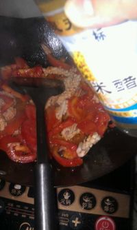 酸辣鱿鱼汤