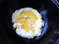平菇胡萝卜炒鸡蛋