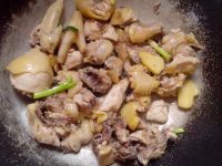 胡萝卜腐竹炖鸡