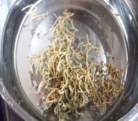 金银花红枣茶