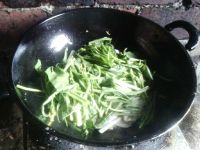 高脚菜心炒凉薯
