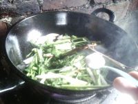 高脚菜心炒凉薯
