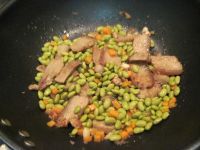 毛豆焖肉