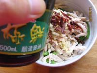 茼蒿拌鸡丝
