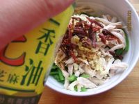 茼蒿拌鸡丝