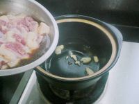 萝卜干炖五花肉