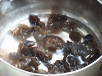 黑木耳炒鸡蛋