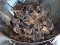 黑木耳炒鸡蛋