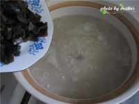 皮蛋瘦肉燕麦粥