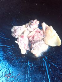 鸡肉炒芹菜