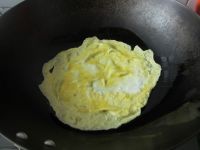 鸡蛋拌粽子
