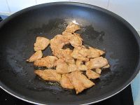 九层塔酱炒鸡肉芦笋