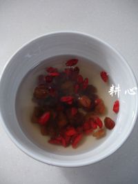 桂圆枸杞鸽子汤