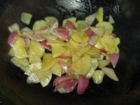 土豆炒洋葱