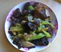 黑木耳烧丝瓜