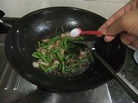 豆角焖五花肉